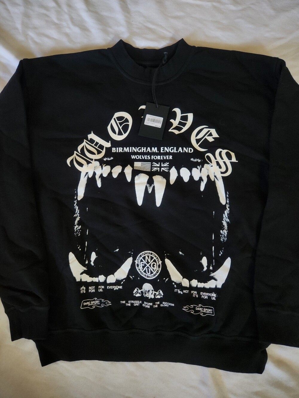 Darc Sport Bloodthirsty In The UK London Crewneck Sweatshirt NWT Medium 96/1000